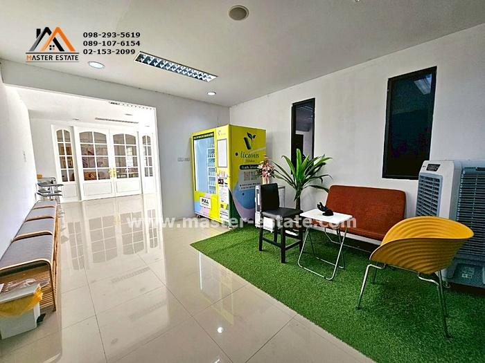 บ้าน + ออฟฟิศ + สตูดิโอ + สต็อกสินค้า 4 in 1 ในที่เดียว ซ.รามอินทรา 62 ที่ดิน 178 ตร.ว. พร้อมสิ่งปลูกสร้าง 3 ชั้น + ดาดฟ้าใช้งานได้ สวย + MODERN 16