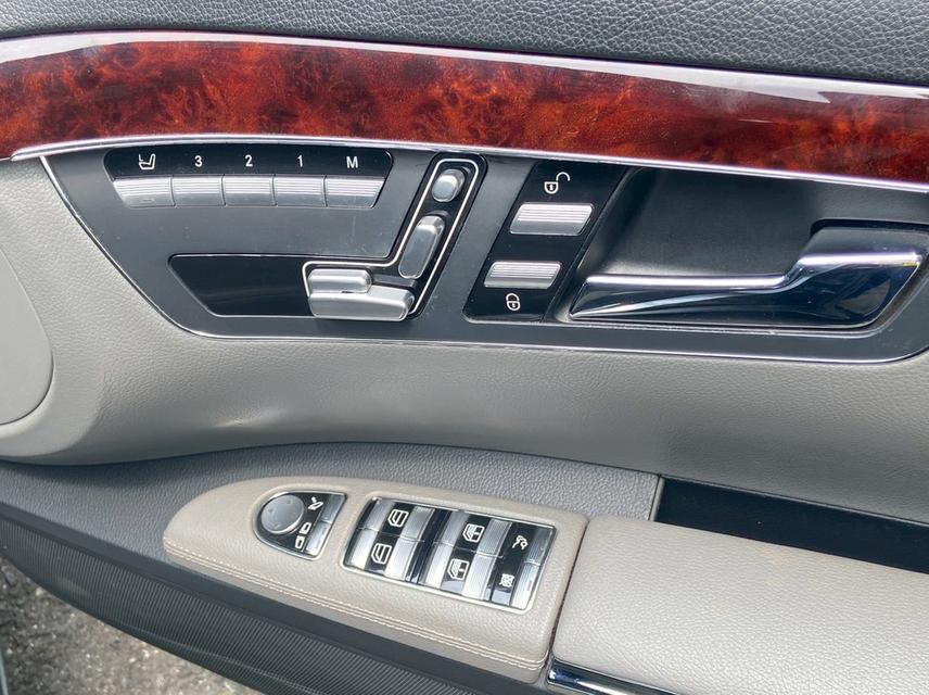 รถหรูระดับผู้บริหาร ออปชั่นเต็ม ไมล์น้อย Mercedes-Benz S300LW221 ปี 2007 รูปที่ 10