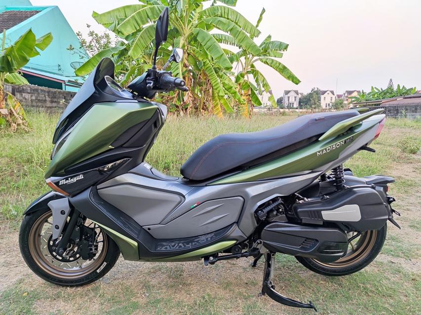 ลดราคา Malaguti Madison ครับ