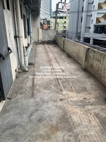 OFfice ขายอาคารสำนักงาน 6.5 ชั้น (ต้องรีโนเวท) มีช่องลิฟต์ จอดรถได้ 2 คัน ติดถนนรัชดาภิเษก 72 ตร.ว. (พื้นที่ใช้สอย 2,016 7