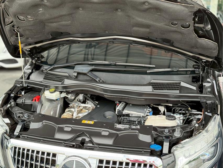 ปี 2022 BENZ VITO, 119 CDI โฉม ปี22-ปัจจุบันสีดำ เครื่องยนต์ดีเซล 18