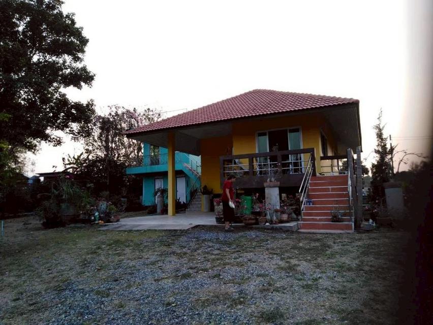 ขายที่ดินพร้อมบ้านพักตากอากาศ วิวภูเขาโอบล้อมเขาใหญ่-ปากช่อง. 3ห้องนอน 3 ห้องน้ำ แอร์ 2ห้อง1 ไร่ 94.1 ตารางวา คุณศิริพงษ์ 083-600-8600 / 0655941610 17