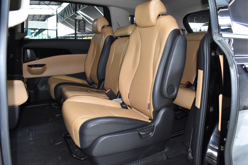 รหัสรถ JRS976 KIA GRAND CARNIVAL 2.2 EX 2021 10