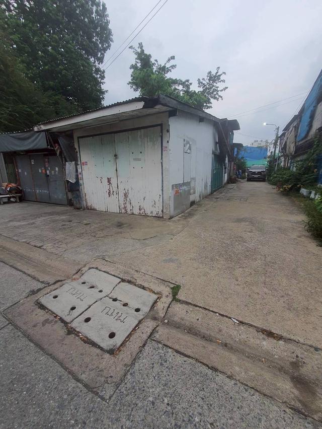 ขายที่ดินพร้อมบ้านชั้นเดียวตามสภาพ ใกล้ BTS อุดมสุข (N.1701) 1