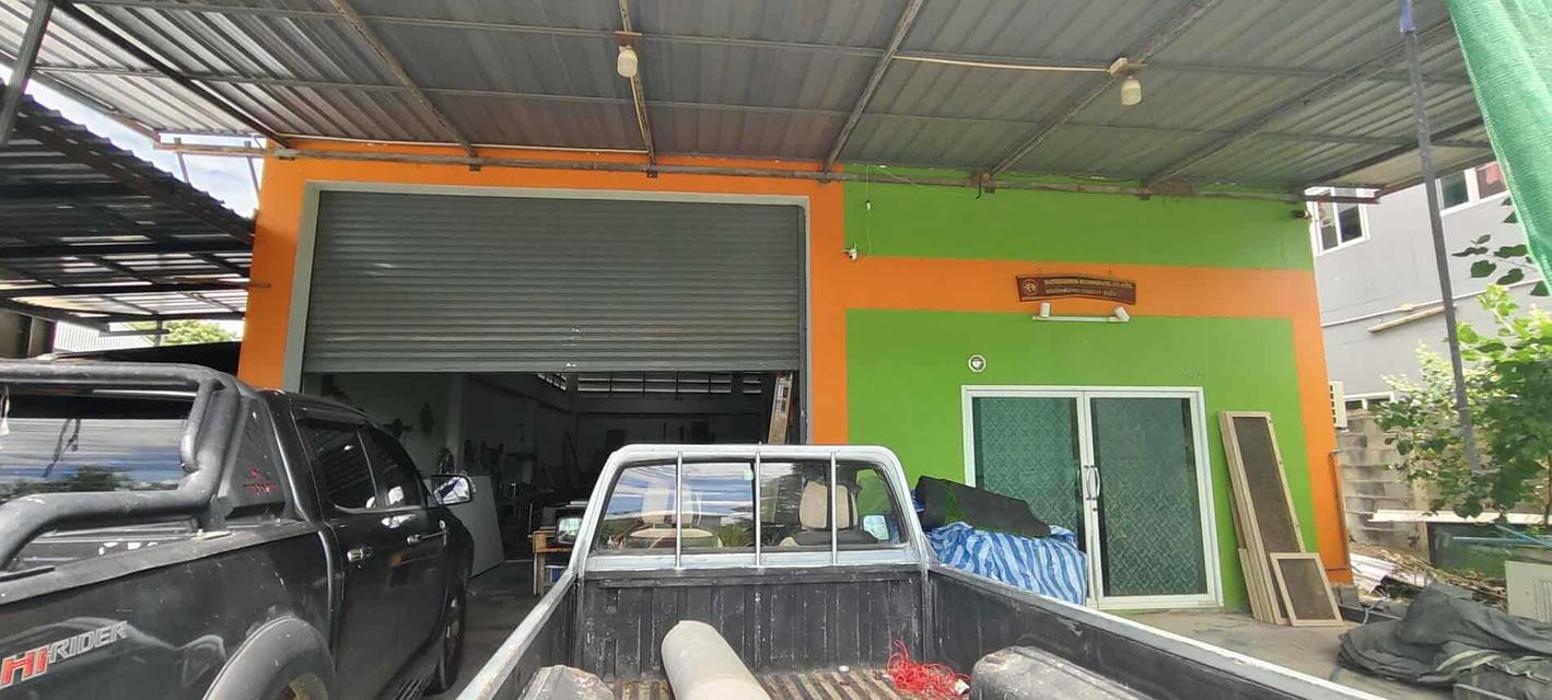 ขายโกดังเฟอร์นิเจอร์ ไทรน้อย นนทบุรี 2