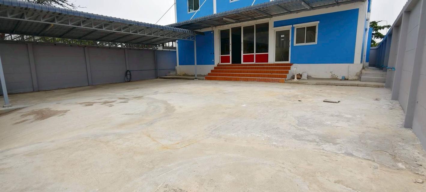 ขายอาคารสำนักงาน 3 ชั้น บนเนื้อที่ 115 ตารางวา ในซอยนิมิตใหม่ 8 เขตมีนบุรี 14