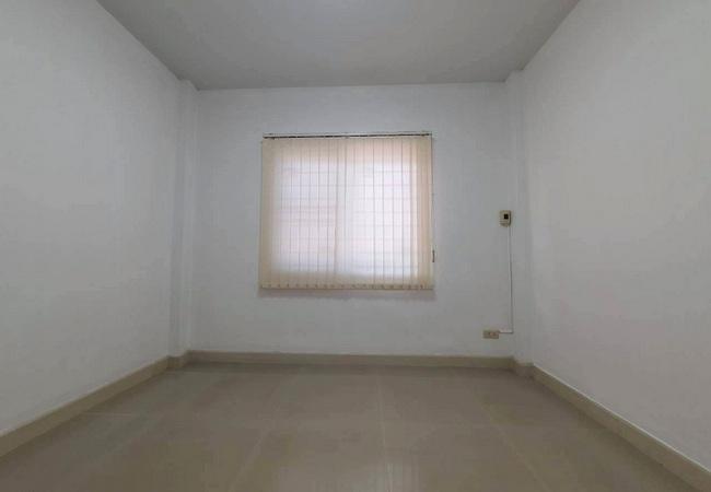 ขายทาวน์เฮ้าส์ หมู่บ้านซื่อตรง สายไหม ซอยหทัยราษฎร์ 98 เนื้อที่ 20 ตร.ว. บ้านสวย พร้อมอยู่ 7