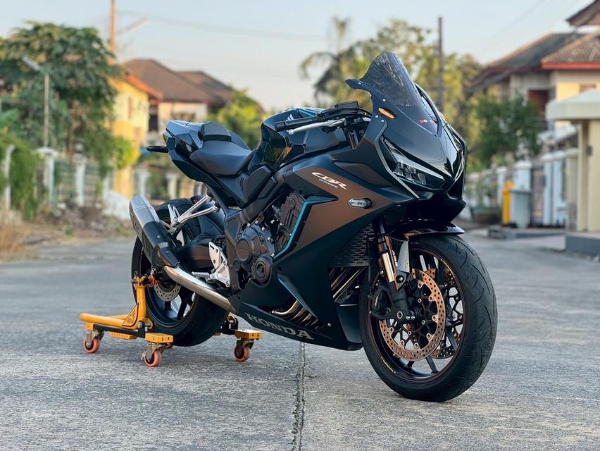 CBR650R ปี2023 Honda สีดำ รูปย่อยที่ 3