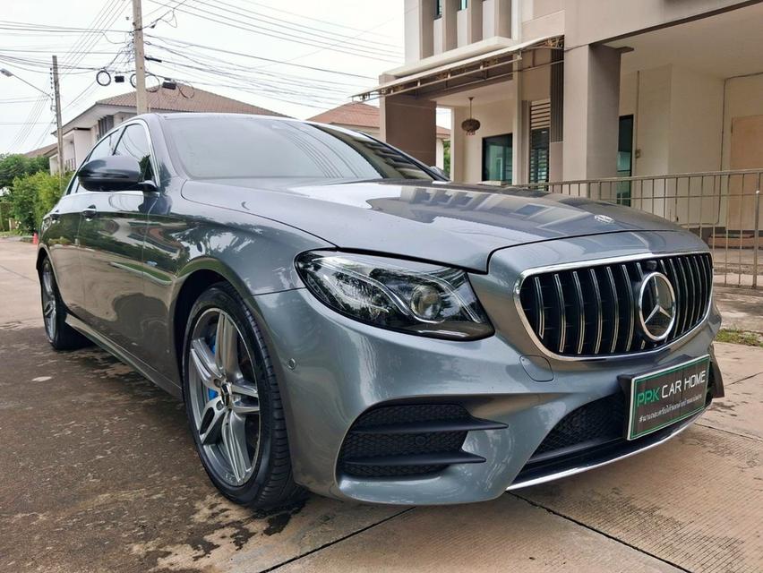 Mercedes-Benz E350e AMG Dynamic เกือบ 2018