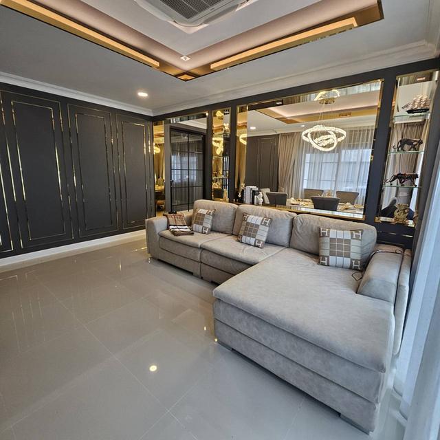 U1420 ให้เช่าบ้านเดี่ยว 2 ชั้น CENTRO BANGNA (เซนโทร บางนา) บ้านหรูระดับพรีเมียม ใกล้ Mega Bangna บ้านพร้อมเฟอร์ครบ ทำเลดีเดินทางสะดวก เข้าออกได้หลายท 19