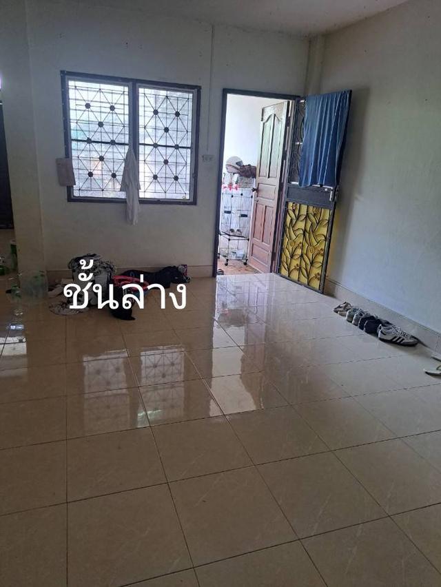 บ้านทาวน์เฮ้าส์ 3 ห้องนอน 2 ห้องน้ำ 7