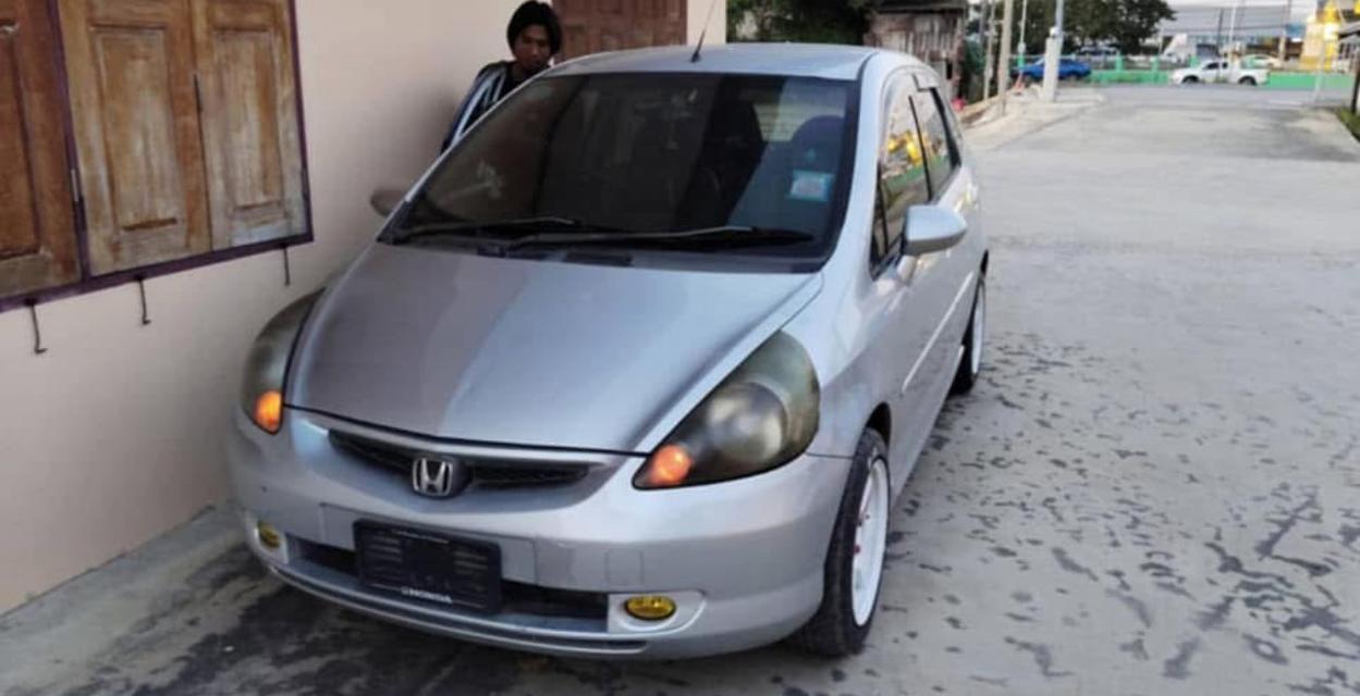 Honda Jazz ปี 2005 เอกสารครบพร้อมใช้ 3