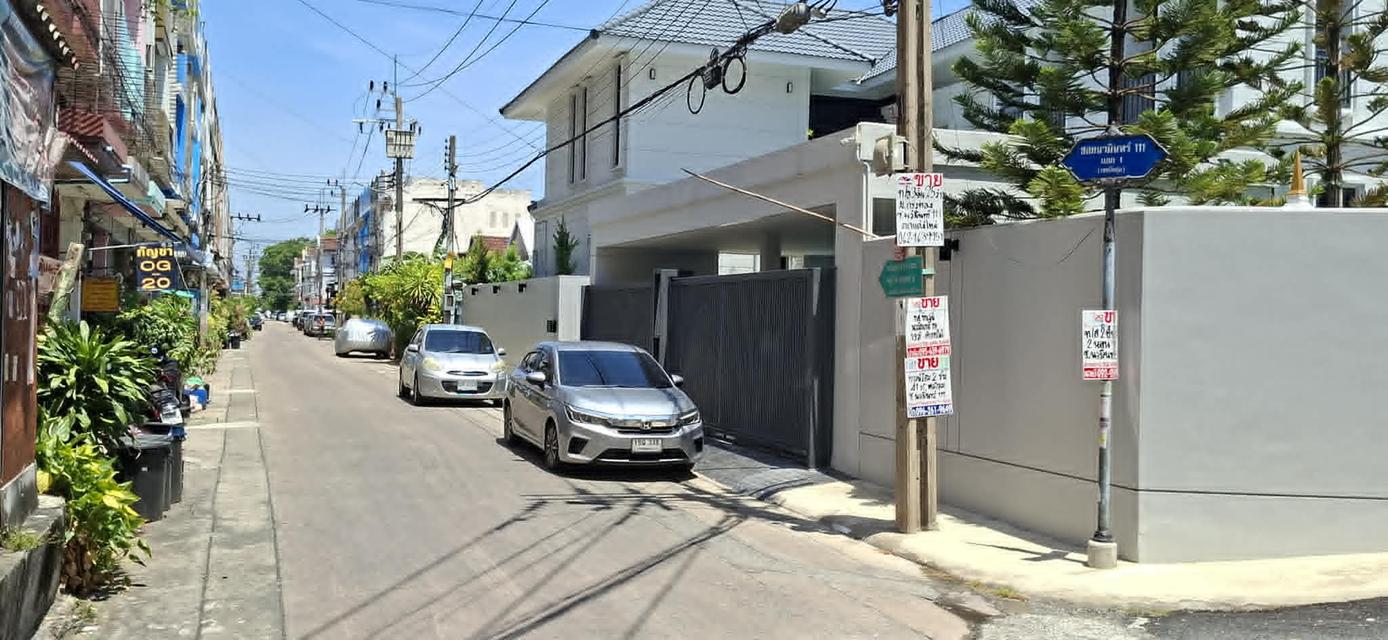 ขายทาวน์โฮม นวมินทร์ 111 แยก 1 (กรุงทอง 5) รีโนเวทใหม่ พร้อมอยู่ 12
