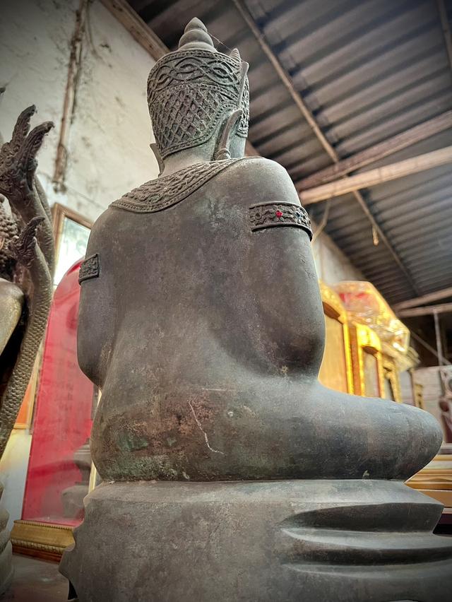 พระพุทธรูปโบราณ พระบูชาอยุธยาทรงเครื่อง หน้าตัก12นิ้ว ปางสมาธิ ฐานตั้งสามขา 6