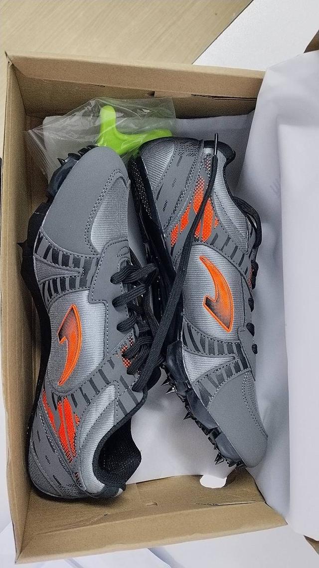 รองเท้าวิ่งตะปู Grand Sport เบอร์ 40