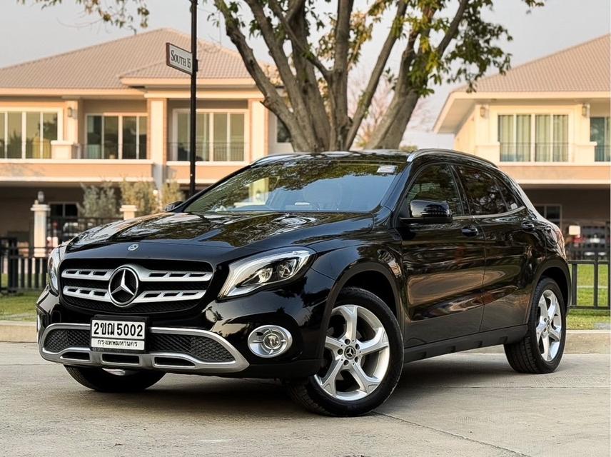 รหัส AVA5002 ✨Mercedes Benz GLA200 Urban ปี 2018 W156 Facelift