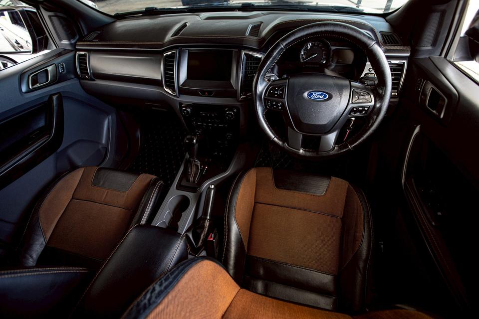 Ford Ranger 2.2 Wildtrak Hi-Lander Double Cab เกียร์ AT ปี 2015 สีดำ  12