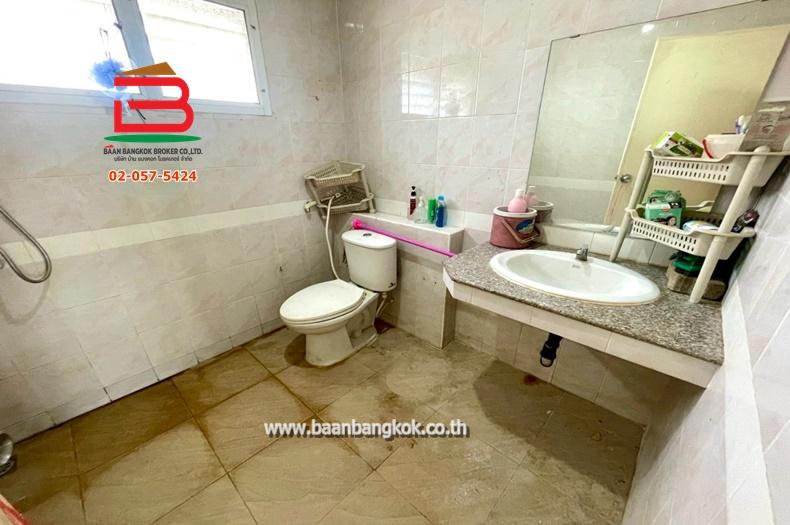 บ้านเดี่ยว หมู่บ้าน พรพิมาน คลอง5 เนื้อที่ 63 ตรว. ถ.รังสิต-นครนายก ต.รังสิต อ.ธัญบุรี จ.ปทุมธานี 12