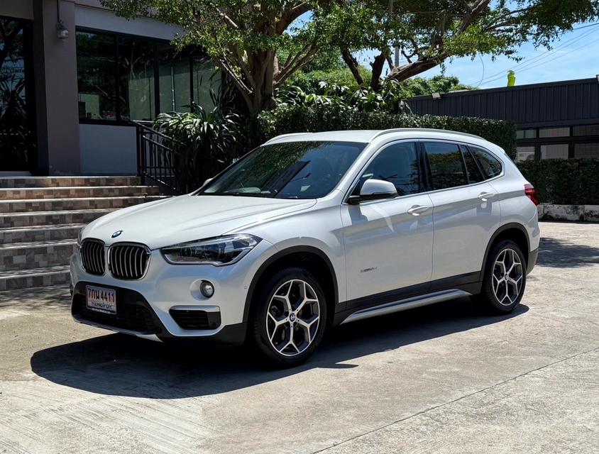 2017 BMW X1 18D XLINE รถมือเดียวออกป้ายแดง รถวิ่งน้อย เข้าศูนย์ทุกระยะ ไม่เคยมีอุบัติเหตุครับ