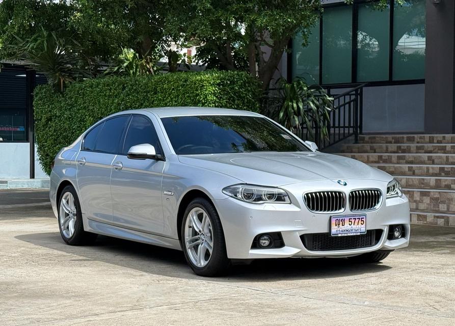 2016 BMW 525D MSPORT LCI รถมือเดียวออกป้ายแดง รถวิ่งน้อย เข้าศูนย์ตลอดรถ รถไม่เคยมีอุบัติเหตุครับ