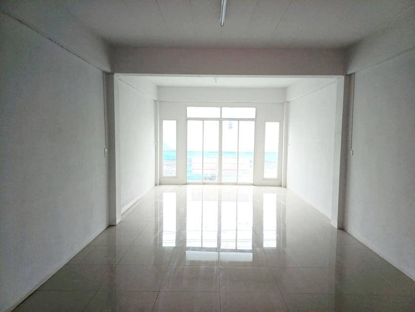 อาคารพาณิชย์ พร้อมที่ดิน กลางตัวเมืองสิงห์บุรี ติด ถนนใหญ่ อ่างทองสายเก่า 3 ชั้น + ชั้นลอย ขายถูก ชายด่วน เจ้าของขายเอง ฟรีมิเตอร์น้ำ แถมมิเตอร์ไฟ 3