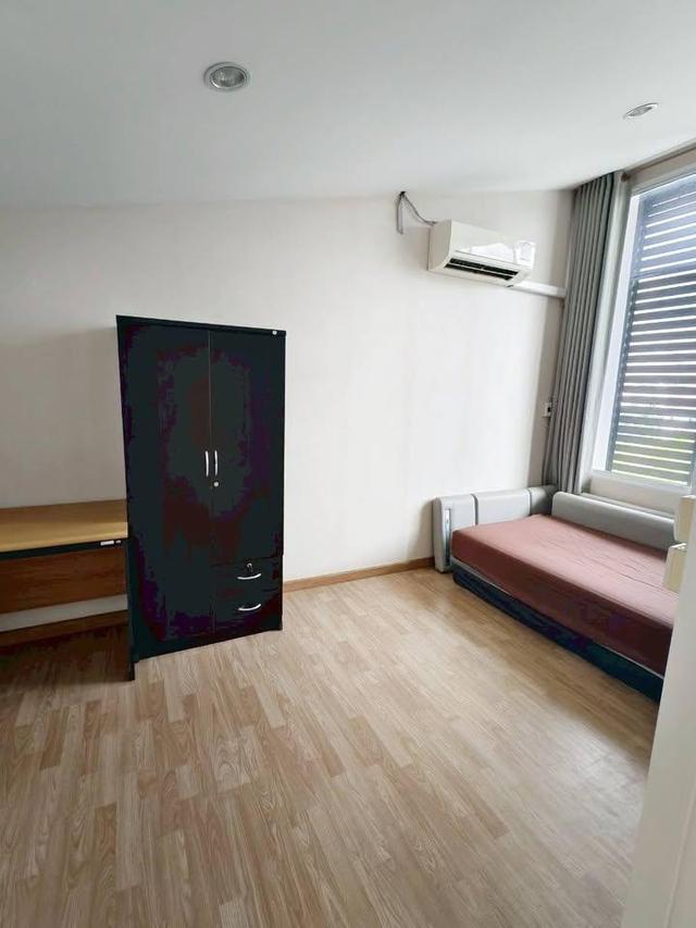 MTR107 ให้เช่าทาวน์โฮม 3.5 ชั้น The Attic Lite แจ้งวัฒนะ ซอยแจ้งวัฒนะ 24 อยู่หลังเซ็นทรัล แจ้งวัฒนะ เดินไป MRT ได้ ใกล้ทางด่วน 4