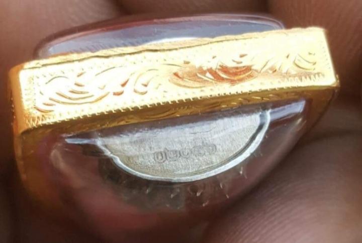 พระพุทธเลี่ยมทอง