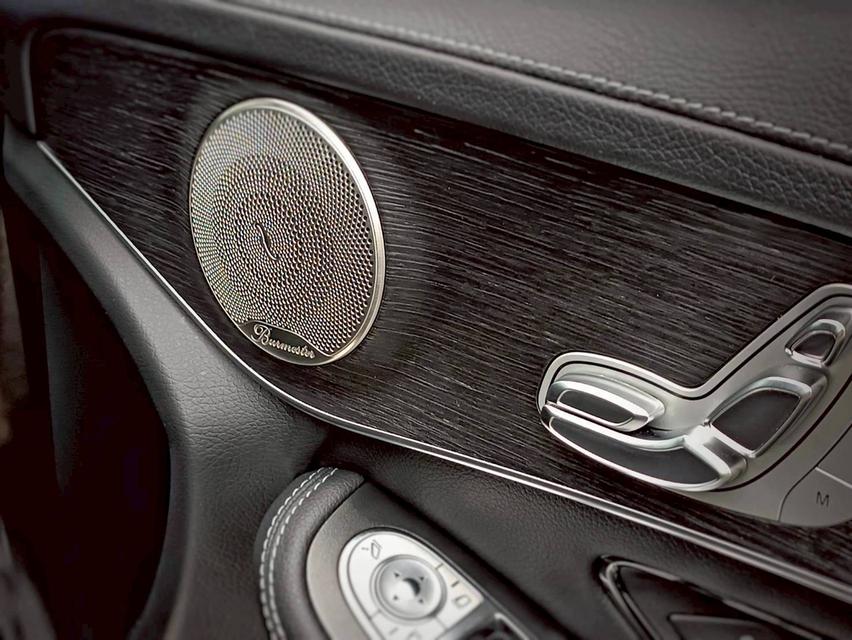 รหัสรถ 67GG1596 Benz GLC300e 4MATIC AMG ปี2022 13