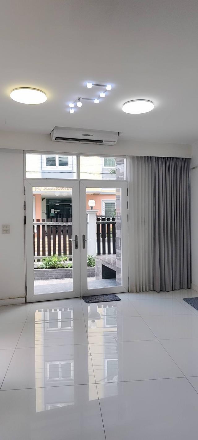 ให้เช่า! บ้านเดี่ยว 2 ชั้น 6 ห้องนอน 5 ห้องน้ำ (70 ตร.ว.) ทำเลทองย่านลาดพร้าว-ห้วยขวาง เฟอร์ฯ ครบชุด 5