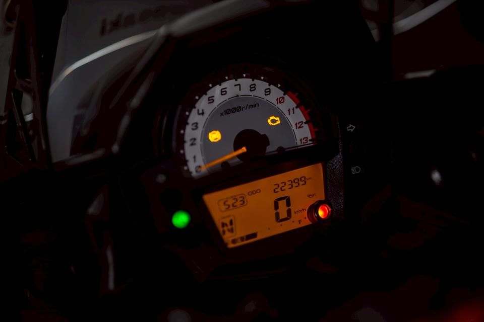 KAWAZAKI versis 650 2020 รูปที่ 8