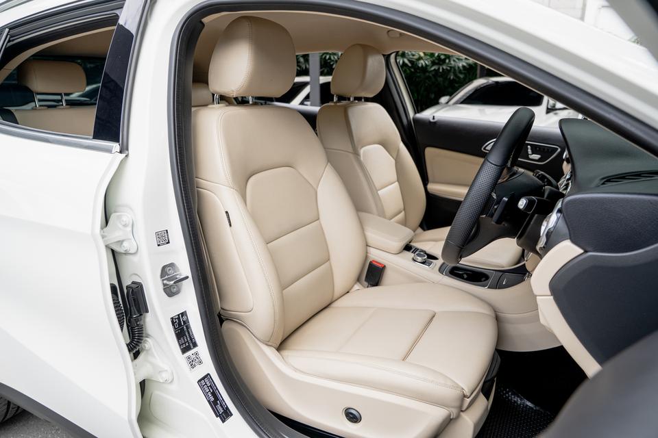 Mercedes-Benz GLA200 Urban Facelift  ปี 2020 💵 16,xxx/เดือน เท่านั้น!! “𝐆𝐋𝐀𝟐𝟎𝟎” รุ่นฮิต งานดีที่สุด✨ 5