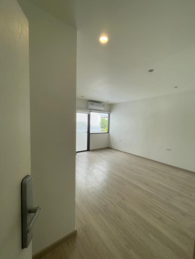 🏢 For Rent – ARKIN Vibhavadi 84  NEAR HARROW 3น4น บ้านให้เช่าบ้านสไตล์  HOME OFFICE วิภาวดี 84  รับจดทะเบียนบริษัท Company registration allowed”** ✅  20