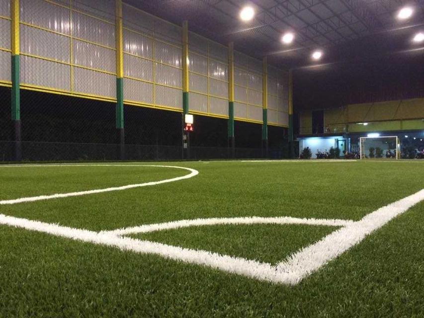 สนามฟุตบอลหญ้าเทียมขนาดมาตรฐาน 4 สนาม  ค่าบริการถูกที่สุด