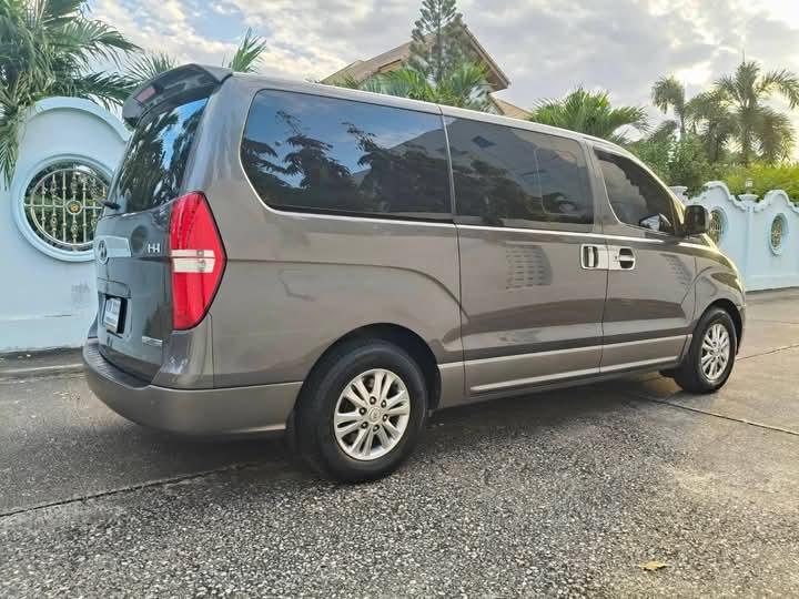 ปล่อยขาย HYUNDAI H-1 3