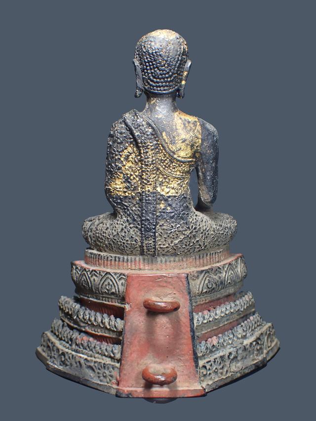 พระพุธปบูชาฐานกว้าง5นิ้วสู้ง6นิัวครับเก่ามาก รูปที่ 5
