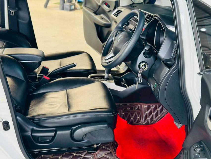 รถยนต์ Honda Jazz 1.5 มือสอง2015 รูปที่ 6