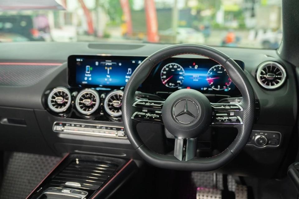 Mercedes-Benz GLA 200 AMG Dynamic 2025 รูปที่ 9