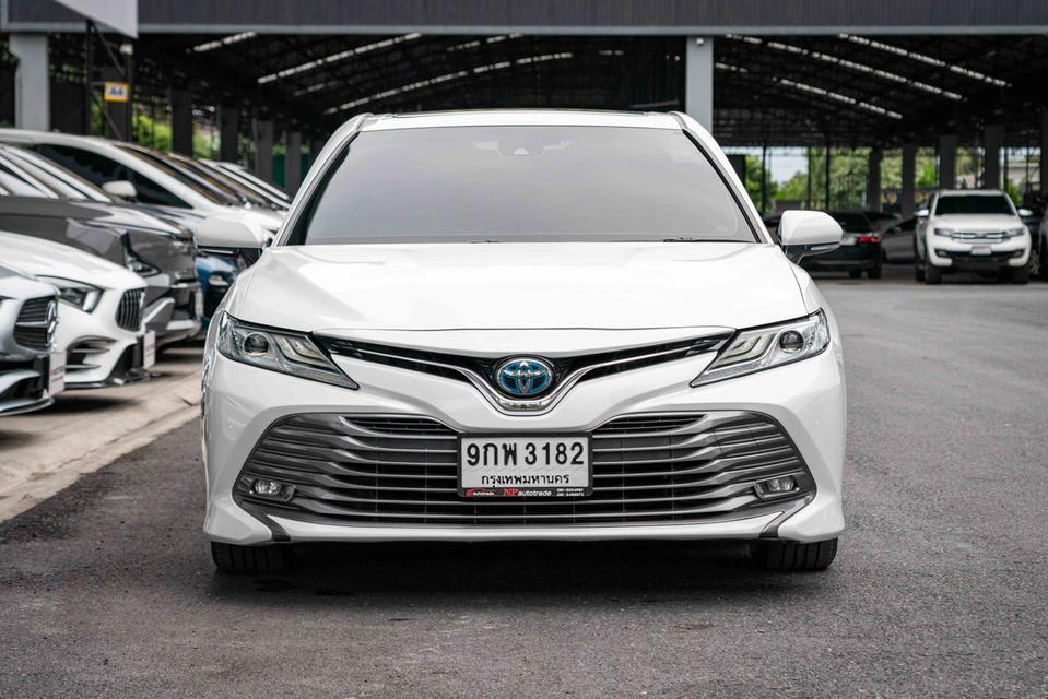 (แจ้งรหัสรถ NP3182)  TOYOTA CAMRY 2.5HV PREMIUM ปีรถ : 2020 รูปที่ 3