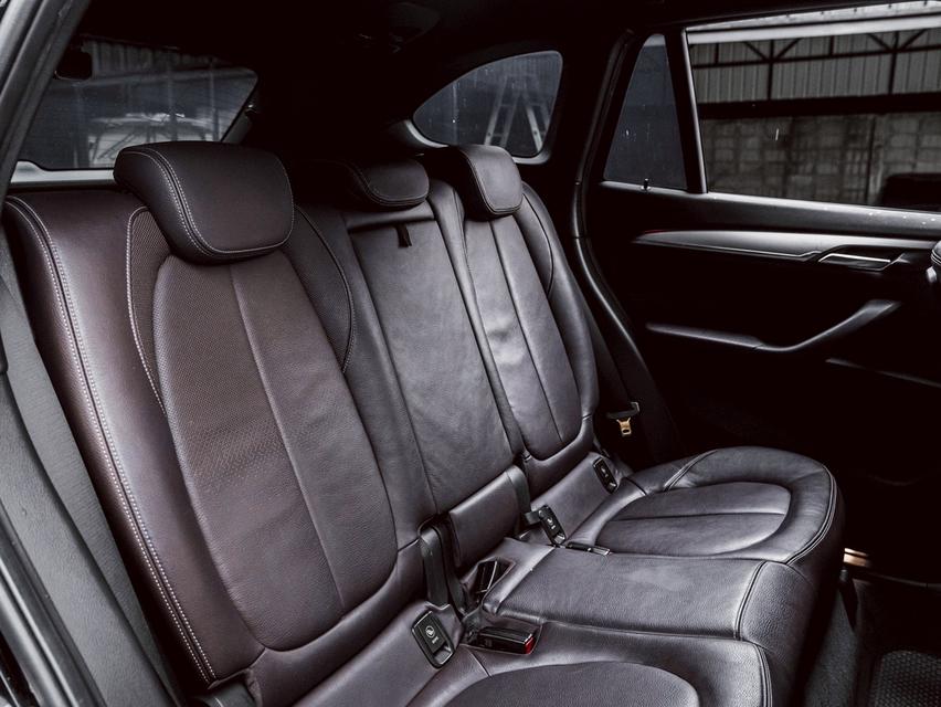 รหัสรถ 67GG3203 #BMW #X1 2.0 SDRIVE 1.8D Msport ( #F48 ) ปี 2017 12