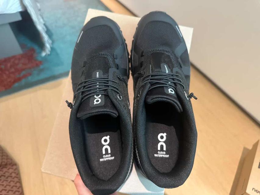 On cloud 6 Running waterproof