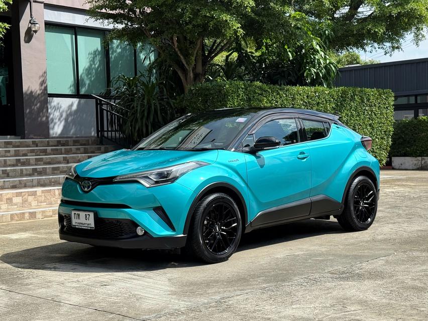 2019 TOYOTA CHR HV HI รถมือเดียวออกป้ายแดง รถวิ่งน้อย เข้าศูนย์ตามระยะ รถไม่เคยมีอุบัติเหตุครับ