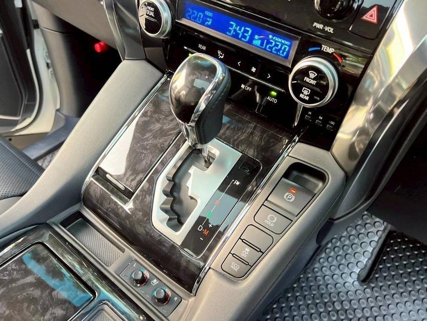 #TOYOTA #ALPHARD 2.5 SC package 2023 รถสวยสภาพป้ายแดง ไมล์น้อย เช็คศูนย์ทุกระยะ เจ้าของดูแลอย่างดี รูปที่ 17