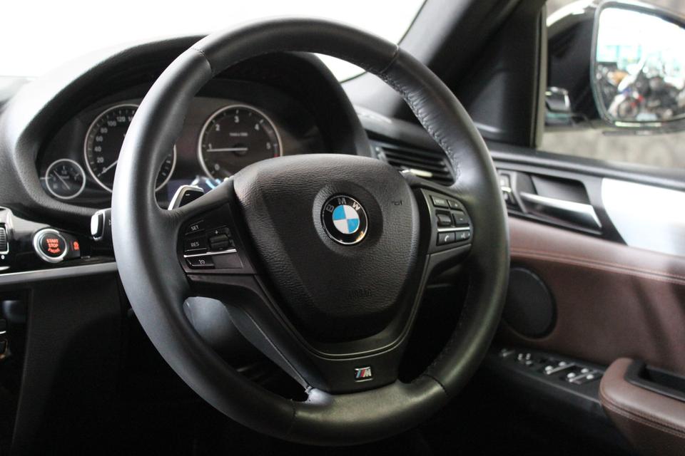 รหัสรถ JRS4208 BMW X4 xDrive20d ปี 2017 9