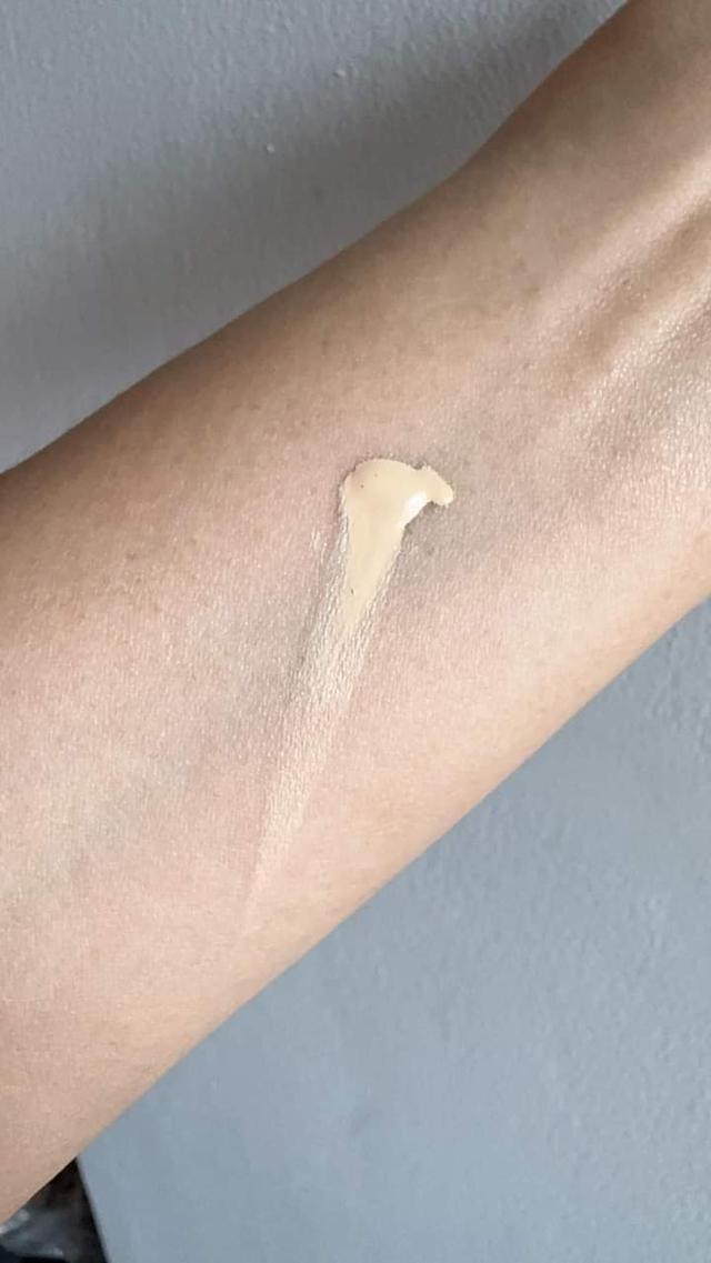 hince Second Skin Foundation  3