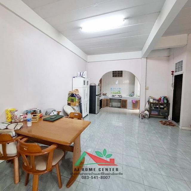 ขายถูก ทาวน์เฮ้าส์31ตรว. หลังริม ม.สวนทองวิลล่า7 ลาดสวาย สภาพดีพร้อมอยู่ ข้างบ้านติดคลอง 4