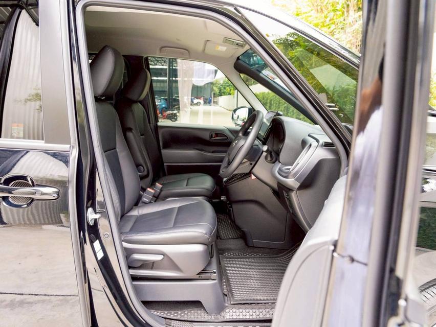 Toyota Noah X 1.8Hybrid ปี24 13