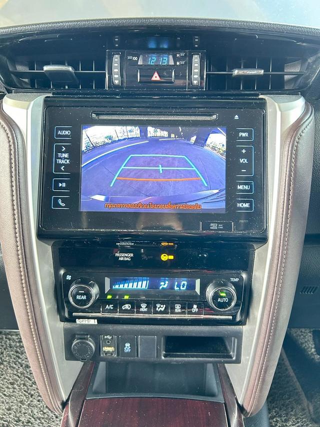 🔥ฟรีดาวน์ Fortuner รุ่นท๊อป 2.4 รถสวยมือเดียว Toyota Fortuner 2.4 V AT ปี 2016 รูปที่ 15