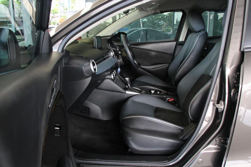 รหัสรถ TKG7310 MAZDA 2 1.3 S LEATHER ปี 2020 13