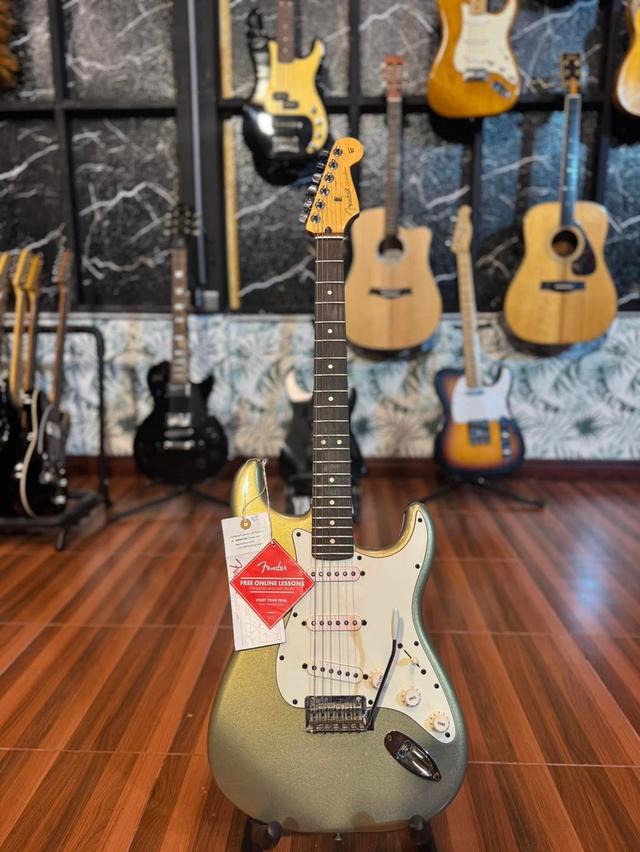 กีตาร์ไฟฟ้า Fender Player Stratocaster ปี 20 PF