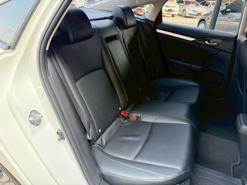 Honda Civic FC 1.5 RS TURBO ปี2018 รูปที่ 17